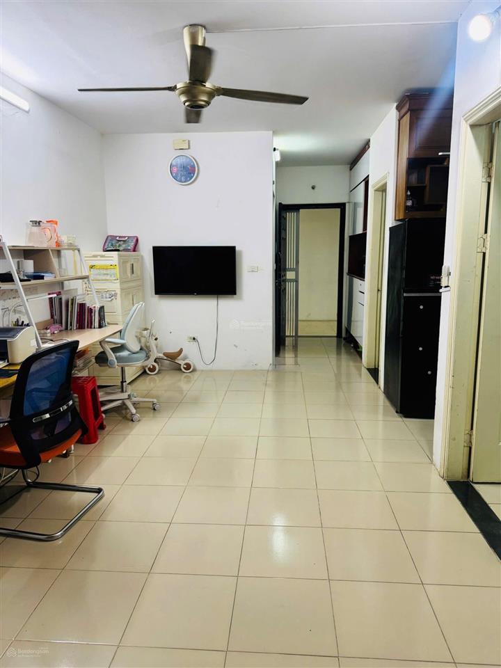 Chính chủ bán 2pn 18t2 the golden an khánh giá 3.5 tỷ (các bác không nghe nhầm đâu 3.5 tỷ ạ)