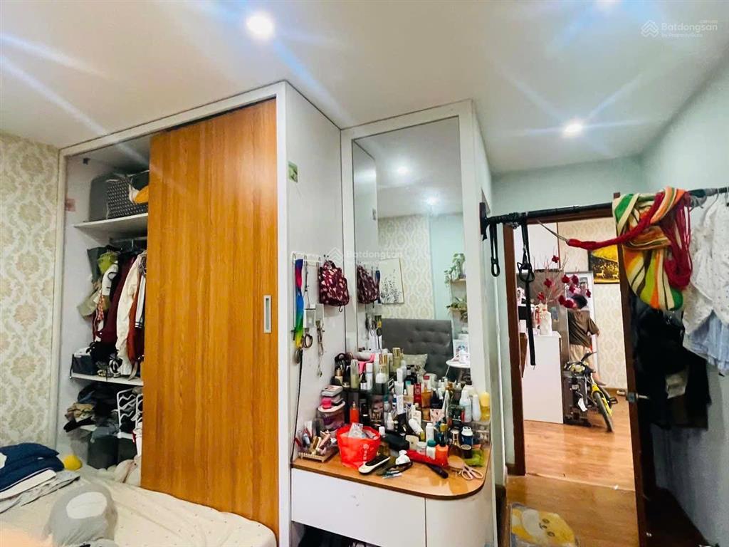 Bán 2 pn tầng trung gemek 2 diện tích 72m giá 3,55 tỷ  0985 691 ***