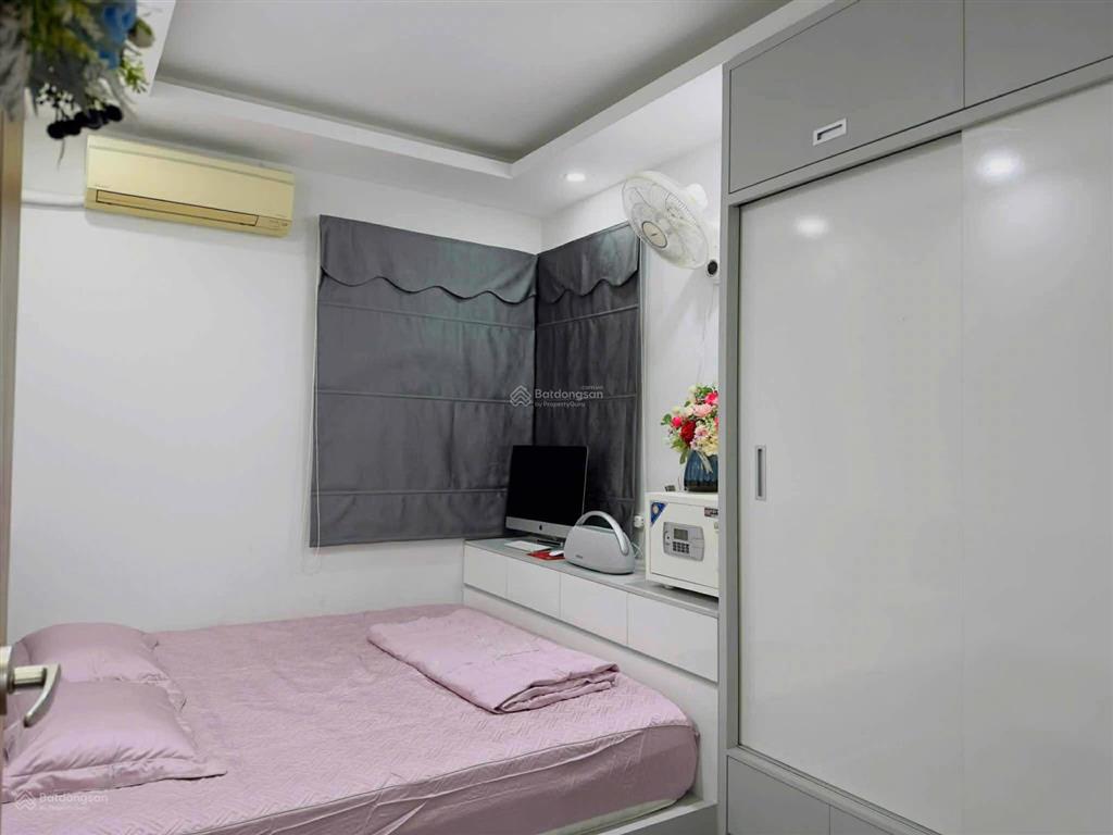 Chính chủ bán 3pn tòa a2 tầng trung gemek tower 1 giá 4.4 tỷ  e thanh 0985 691 ***