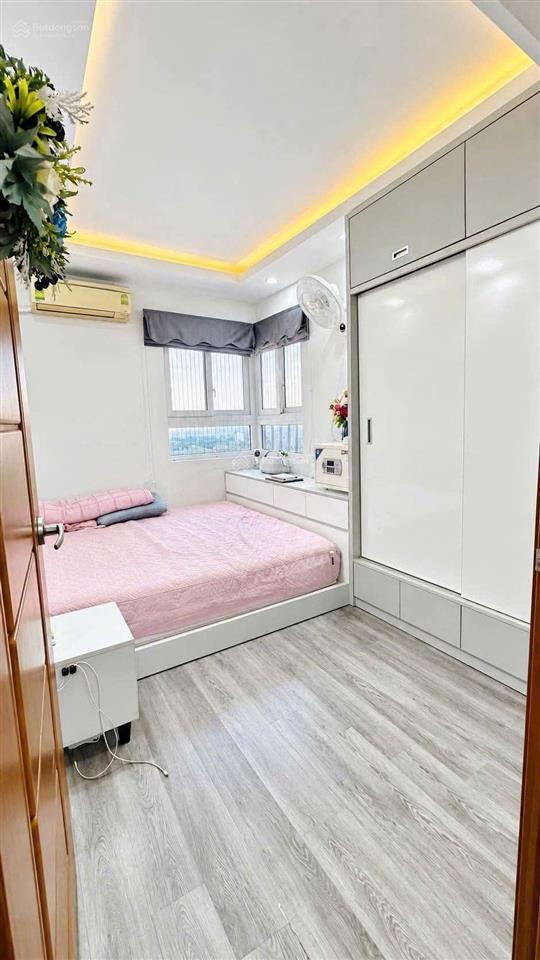 Bán căn góc 3pn, 2vs toà a gemek1 an khánh giá 3.x tỷ (x trung học)