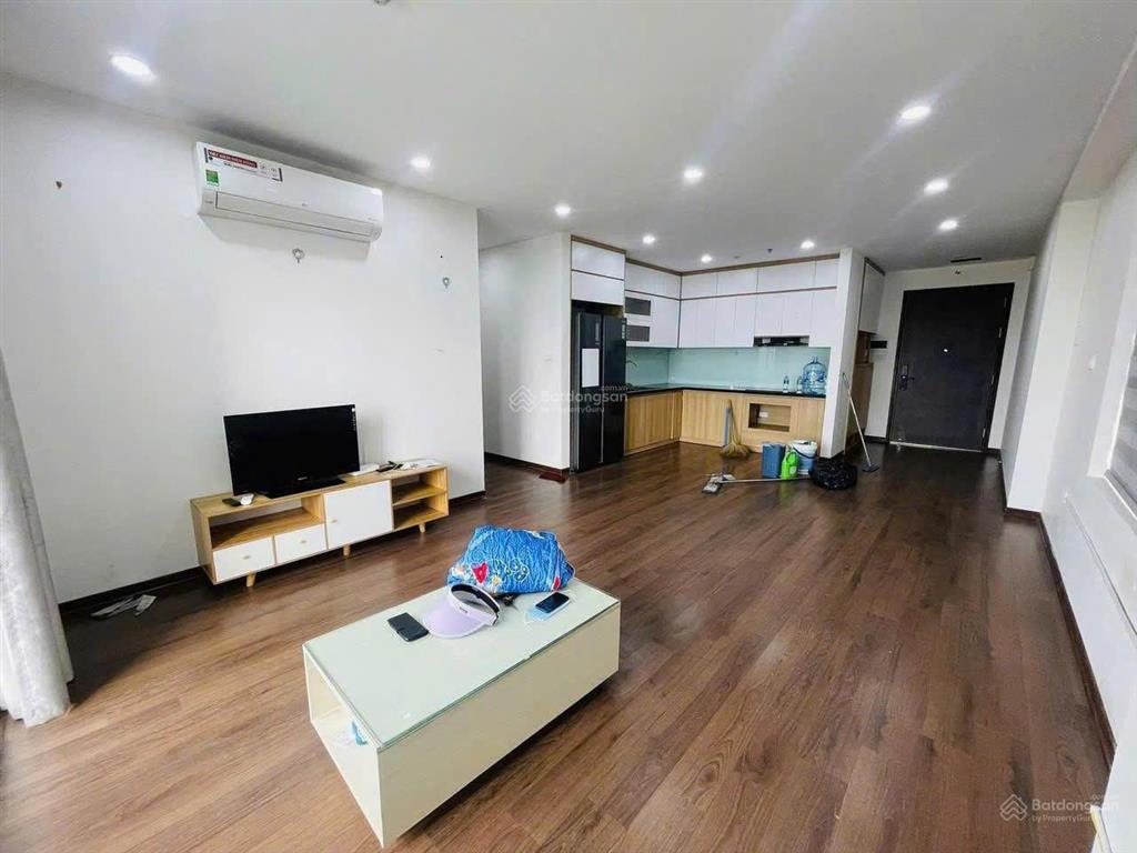 Cho thuê căn hộ 3pn, 2wc tại tòa t4, thăng long capital, chỉ 11tr/ tháng