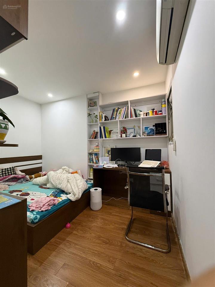 Cần bán căn hộ 72m², 2 phòng ngủ, tòa a gemek 2, full nội thất đẹp long lanh, sổ hồng chính chủ