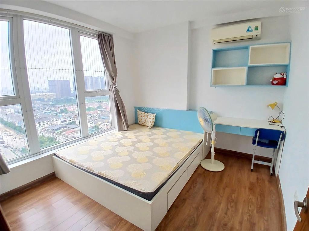 Bán gấp căn góc 3 ngủ, 2 wc, 95,8m tim tường, 89m thông thủy, hỗ trợ vay ngân hàng