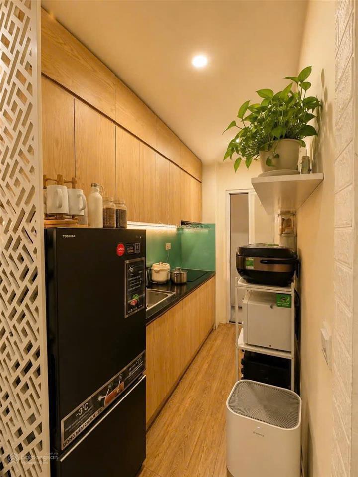 Bán căn 72m 2pn 2wc tòa c gemek 2 full nội thất đẹp