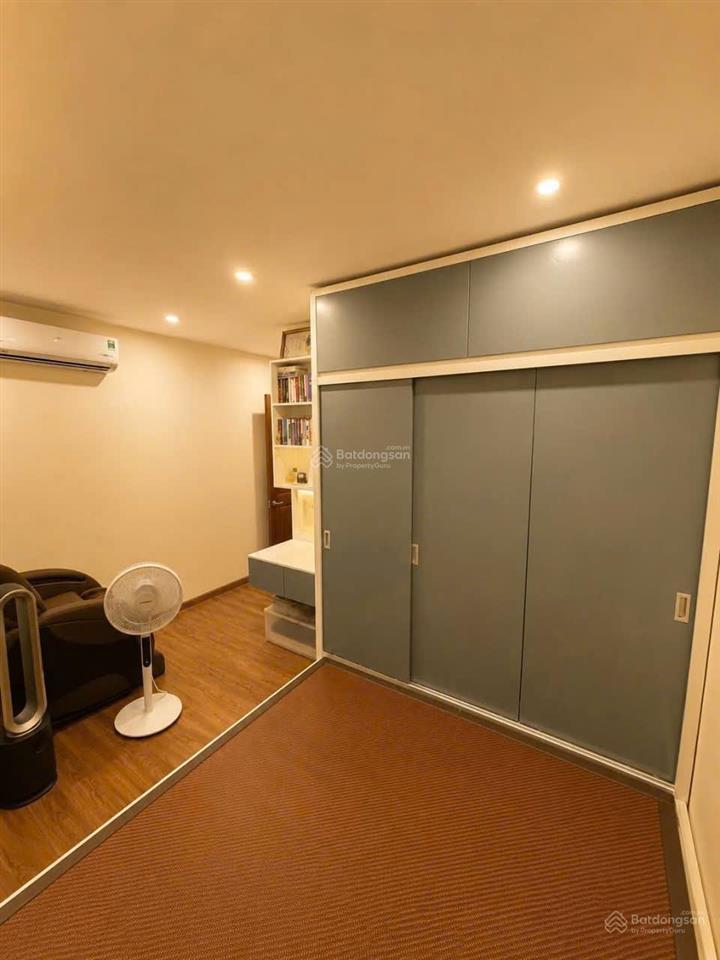 Bán căn 72m 2pn 2wc tòa c gemek 2 full nội thất đẹp