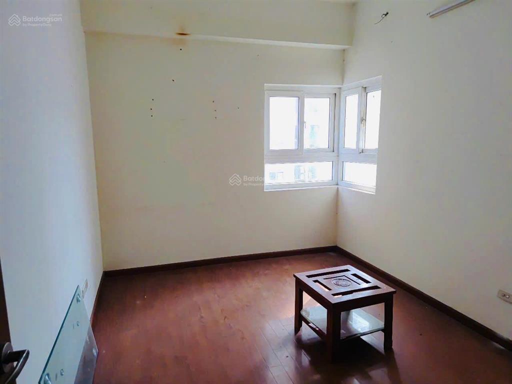 Cho thuê căn hộ tòa a gemek 1  nội thất cơ bản 6,5tr/tháng.  0985 691 ***