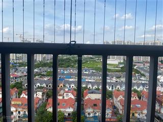 40,5 triệu/m²  74m², 2pn gemek 1 tầng trung. tổng tiền 3 tỷ.  0985 691 ***