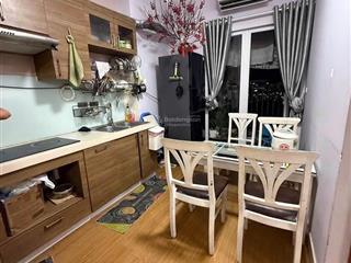 Bán 2pn 73.8m sử dụng tòa b1 gemek 1 giá bán 3 tỷ full nội thất.  0985 691 ***