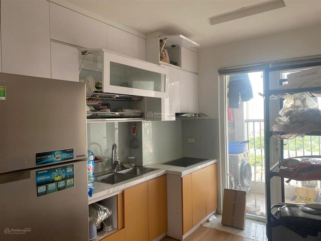 Bán 2pn 73.8m sử dụng tòa b1 gemek 1 giá bán 3 tỷ full nội thất.  0985 691 ***