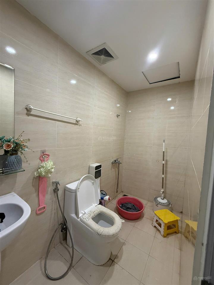 Bán 73.8m 2pn toà 32t the golden an khánh full nội thất giá chỉ 3.9 tỷ