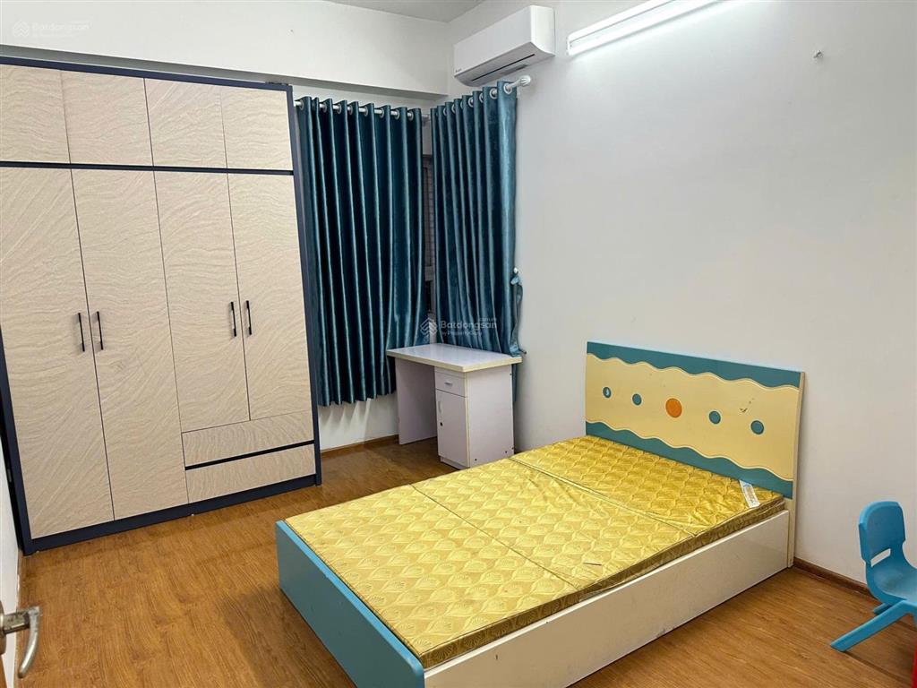 Bán 2pn 73.8m sử dụng tòa b1 gemek 1 giá 3 tỷ full nội thất.  0985 691 ***