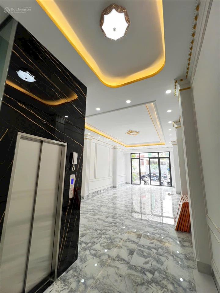 Siêu phẩm mặt tiền 7a tên lửa  có thang máy  15.5 tỷ