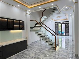 Cho thuê nhà mới sát aeon bình tân dt 4,5x 20 xd 3,5 tấm . full máy lạnh . giá 28tr/tháng