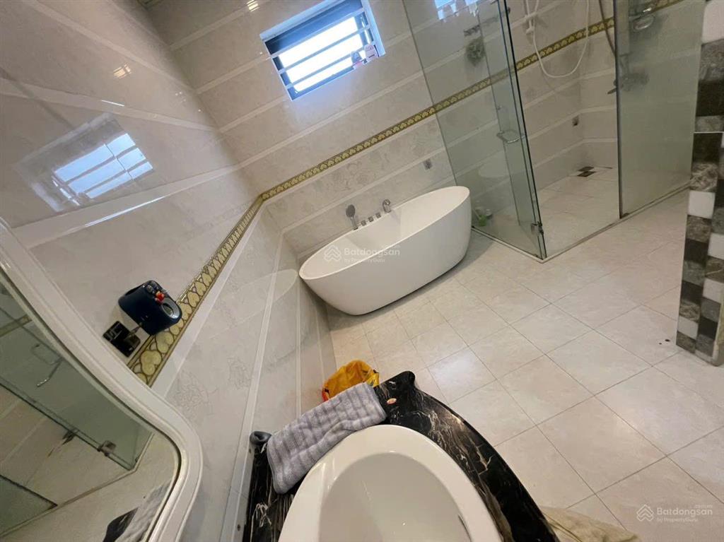 Bán gấp biệt thự tân cổ điển  đường 3a kdc tên lửa