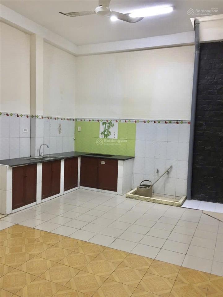 Bán nhà đường 24a kdc tên lửa bình tân diện tích 4,5 x 20m kết cấu 3 lầu kiên cố