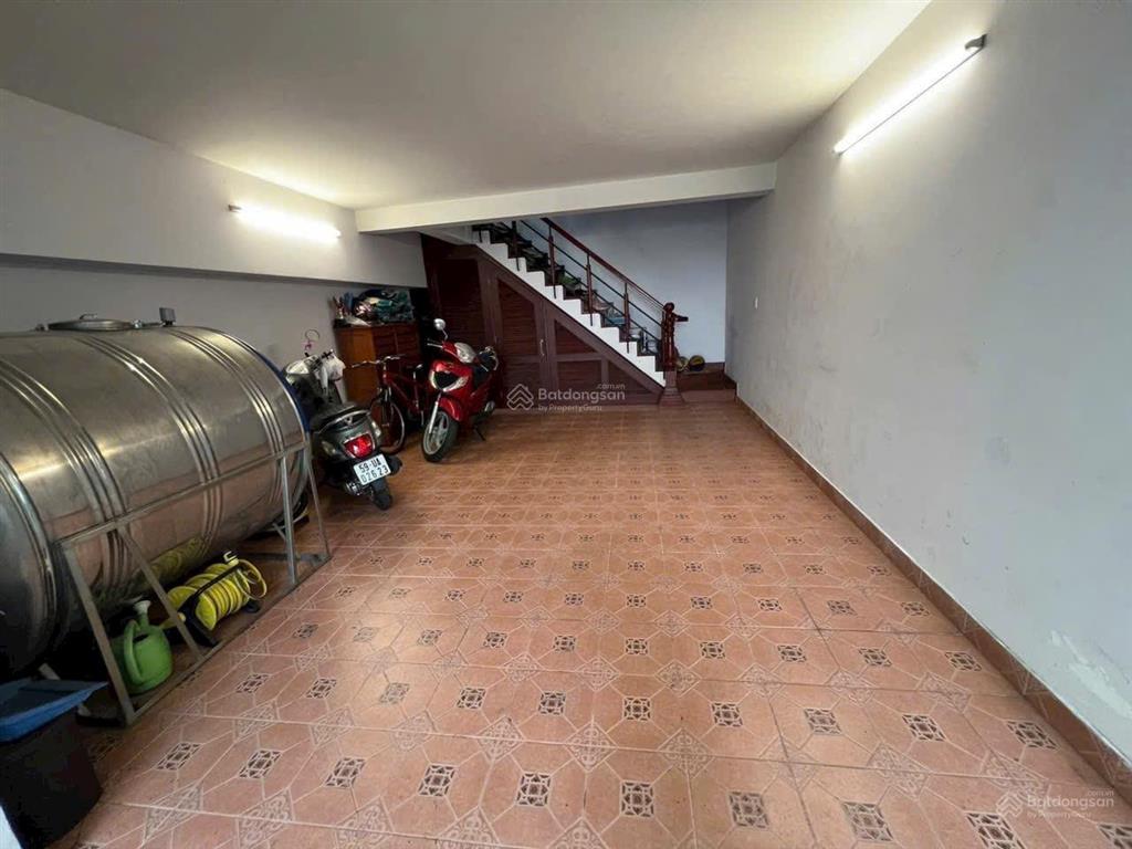 Mt đường số 3a, p. bình trị đông b, q bình tân, diện tích 5 x 20m, kết cấu 3.5 tấm + hầm