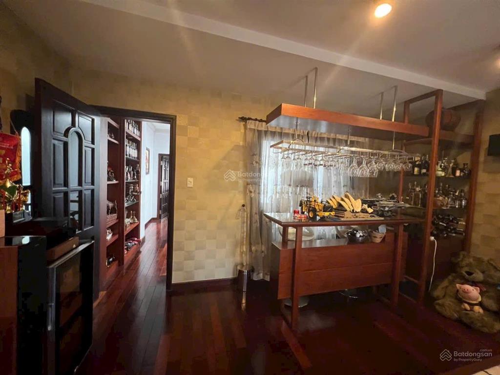 Mt đường số 3a, p. bình trị đông b, q bình tân, diện tích 5 x 20m, kết cấu 3.5 tấm + hầm