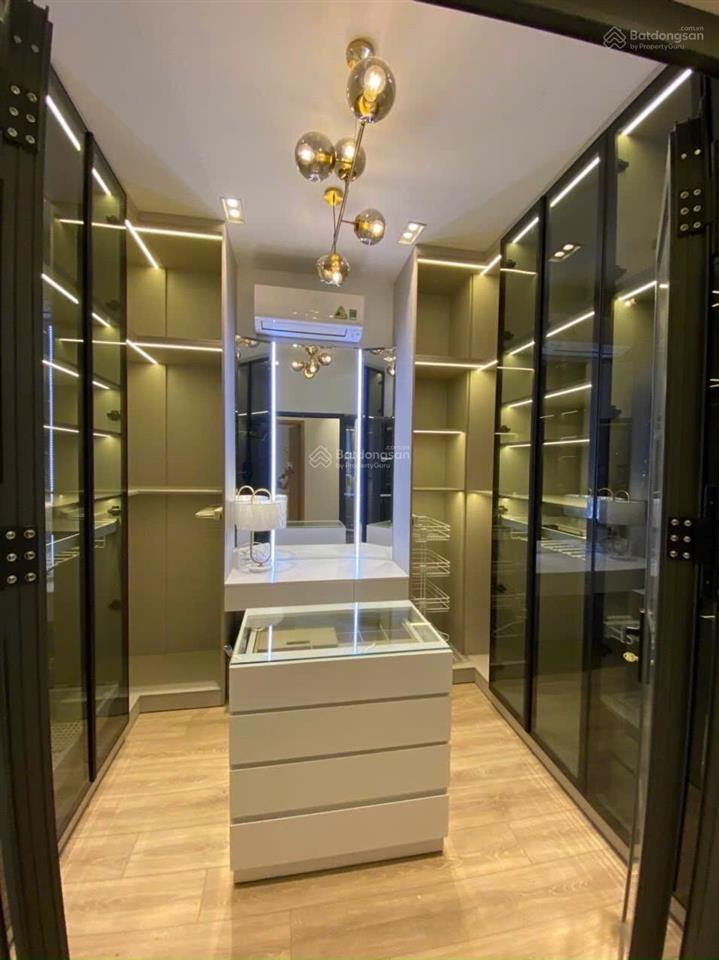 Biệt thự góc 2 mặt tiền khu tên lửa , dtsd 204 m2 . có thang máy . thiết kế hiện đại , có gara oto