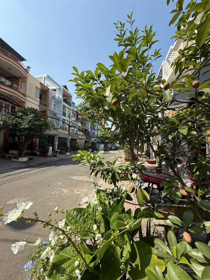 Bán nhà đường số 3  kdc tên lửa vị trí vàng cạnh đường số 1, ngay sát aeon mall bình tân.