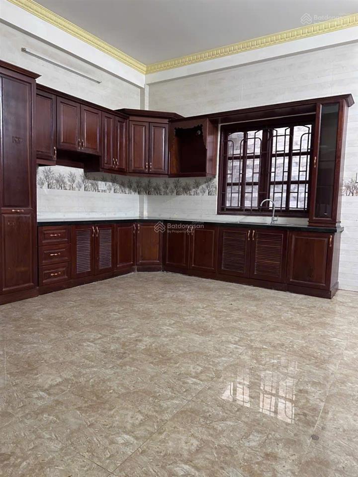 Bán nhà đường số 3  kdc tên lửa vị trí vàng cạnh đường số 1, ngay sát aeon mall bình tân.