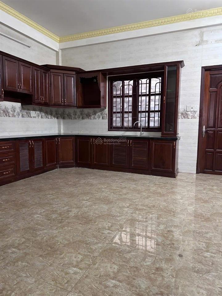 Bán nhà đường số 3  kdc tên lửa vị trí vàng cạnh đường số 1, ngay sát aeon mall bình tân.