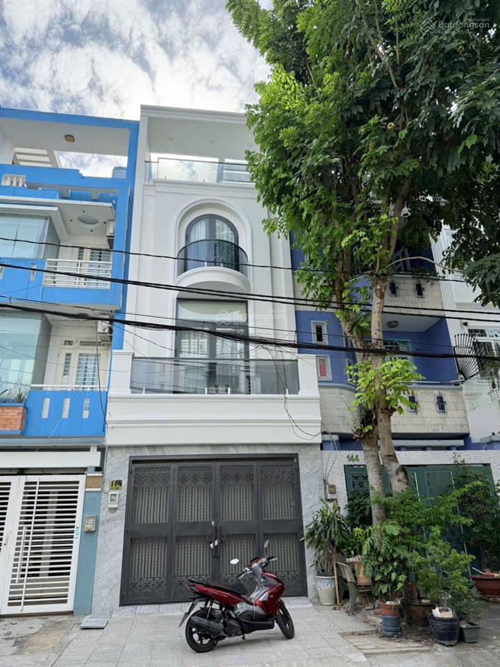 Mặt tiền đường kinh doanh khu ao sen kdc tên lửa  full nội thất  15,3 tỷ thương lượng