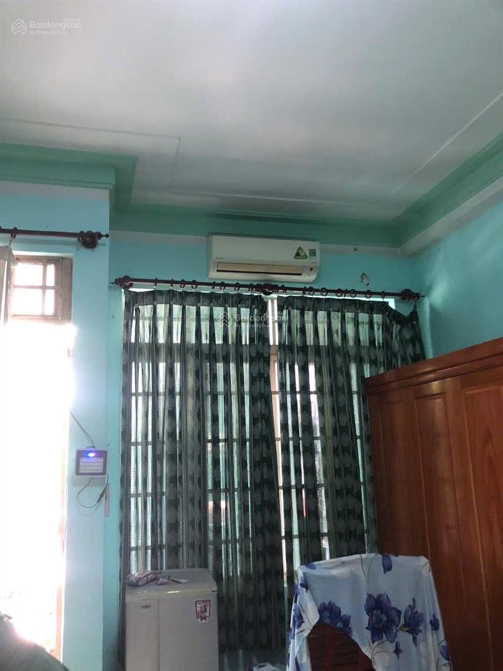 Cho thuê nhà mtnb khu tên lửa dt 4x25 xd 3,5 tấm. có nội thất cơ bản. giá 17tr/tháng