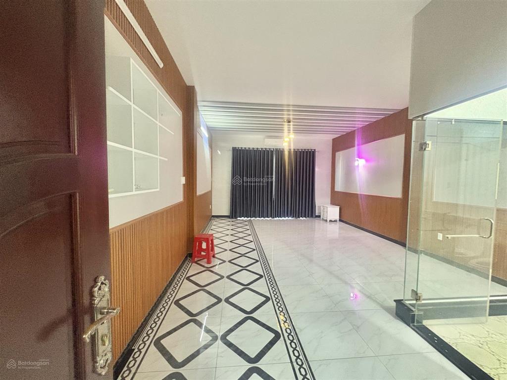 Cho thuê nhà mtkd khu tên lửa dt 5x20 xd 3,5 tấm. giá 30tr/tháng tl