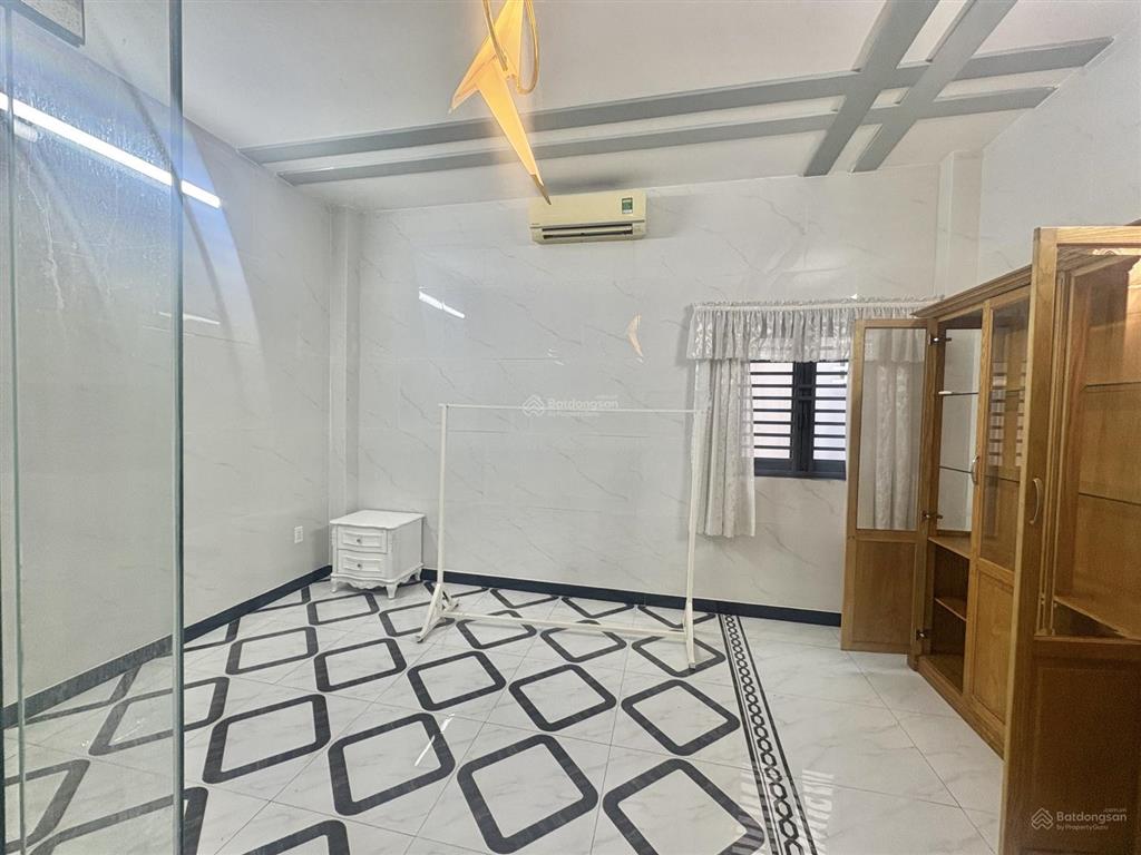 Cho thuê nhà mtkd khu tên lửa dt 5x20 xd 3,5 tấm. giá 30tr/tháng tl