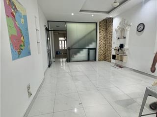 Cho thuê nhà mtnb khu tên lửa dt 4,5 x 20, xd 3,5 tấm, có nội thất cơ bản. giá 22tr/tháng