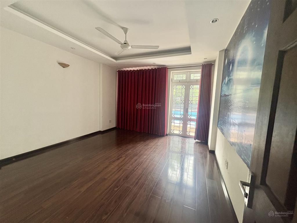 Cho thuê nhà mtnb khu tên lửa dt 4,5 x 20, xd 3,5 tấm, có nội thất cơ bản. giá 22tr/tháng