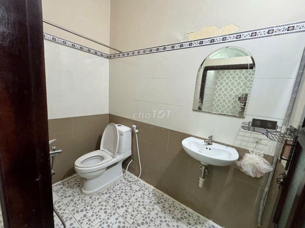 Phòng ngã tư Nguyễn Xí vs Phạm Văn Đồng 