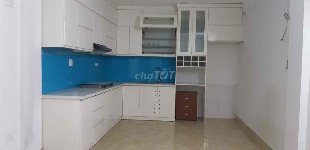 nhà 3 tầng 4 phòng ngủ