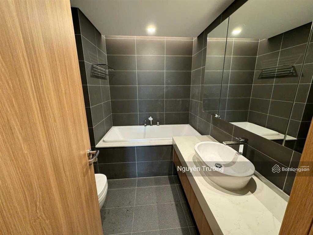 Bán căn hộ giá cực tốt 84 m2, 2pn 2vs, full nội thất, chung cư the zei mỹ đình. giá chỉ 8.6 tỷ