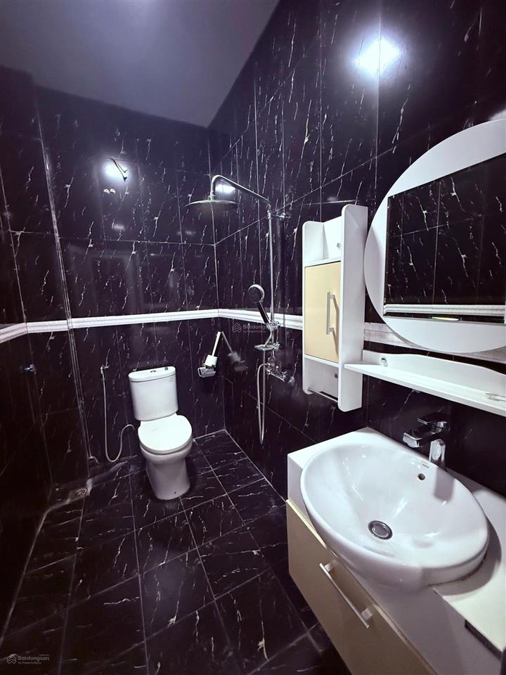 Nhà 03 tầng kiên cố đường ngô kính thần vĩnh yên 4.8 tỷ