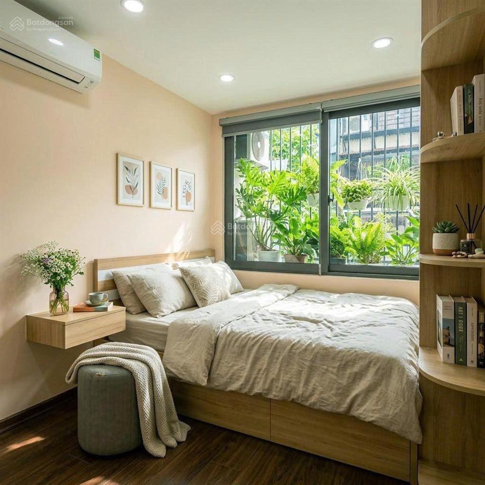 Bán căn tập thể tầng 2 thành công mặt đường, ô tô đỗ chân cầu thang, dòng tiền 150 tr/năm