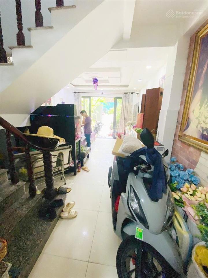 Gò vấp  phạm văn chiêu gần emark  hẻm xe hơi thông  3 tầng đúc  68m2(4x17) vuông vức chỉ 7,2tỷ