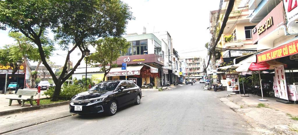 Mặt tiền kinh doanh sầm uất khu 301 linh tây, trung tâm kết nối