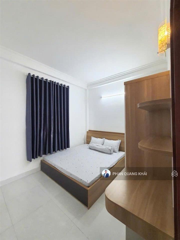 Nhà mới 3 lầu full nội thất  đường 7m p.linh xuân thủ đức