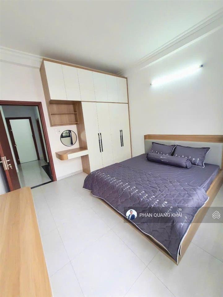 Nhà mới 3 lầu full nội thất  đường 7m p.linh xuân thủ đức
