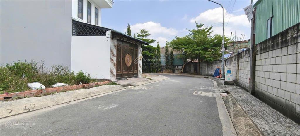 Bán đất linh tây sát phạm văn đồng  64.1m2 vuông vức a4  đường phân lô 7m đẹp