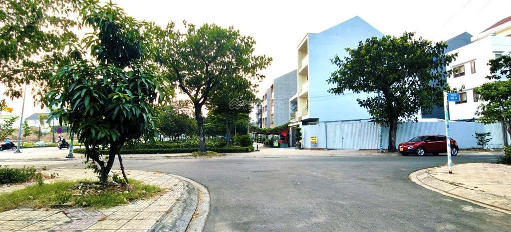 Không có lô thứ 2  nhà cấp 4 kdc êm đềm  5x18m  sổ riêng chốt gấp.