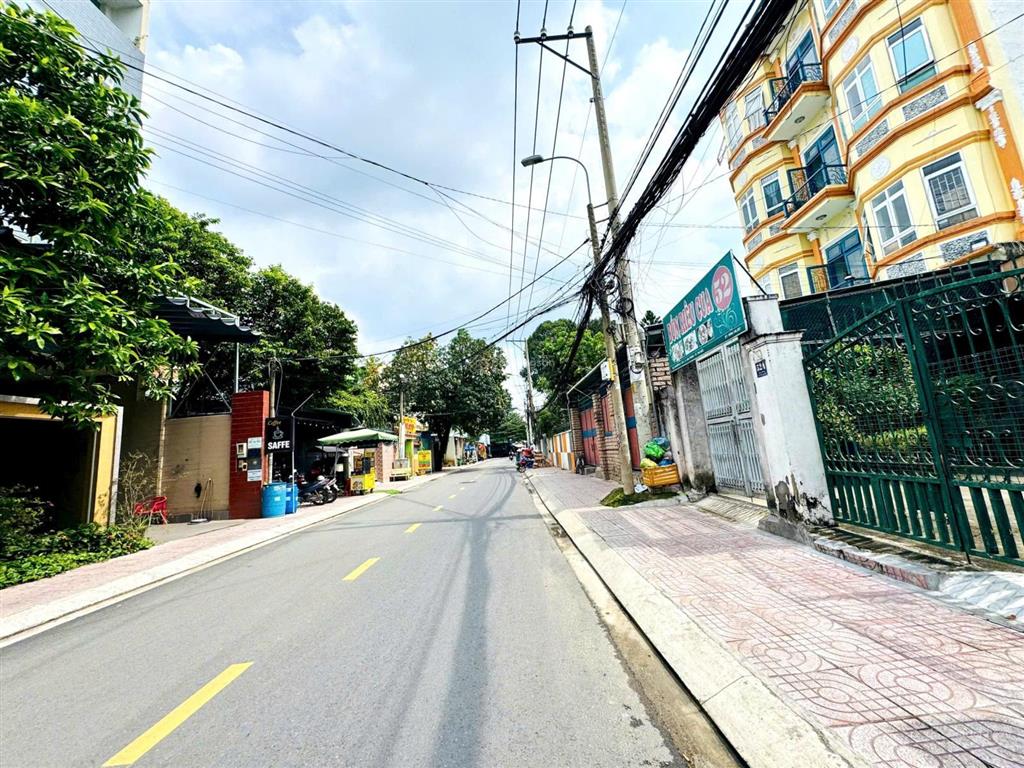Siêu phẩm mt đường số 8, linh trung, 222m2 ngang 8m bề thế ngay sát vincom & đh sư phạm kỹ thuật