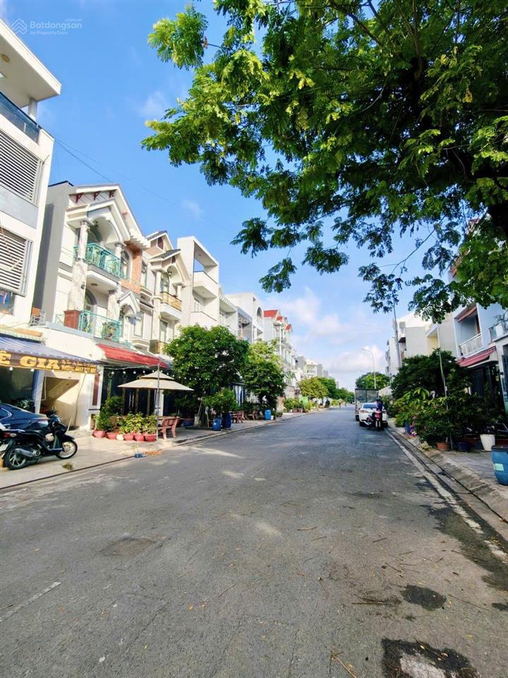 Đất kdc êm đềm linh xuân đường thông 8m, vỉa hè 3m vị trí điểm 10 để an cư lâu dài