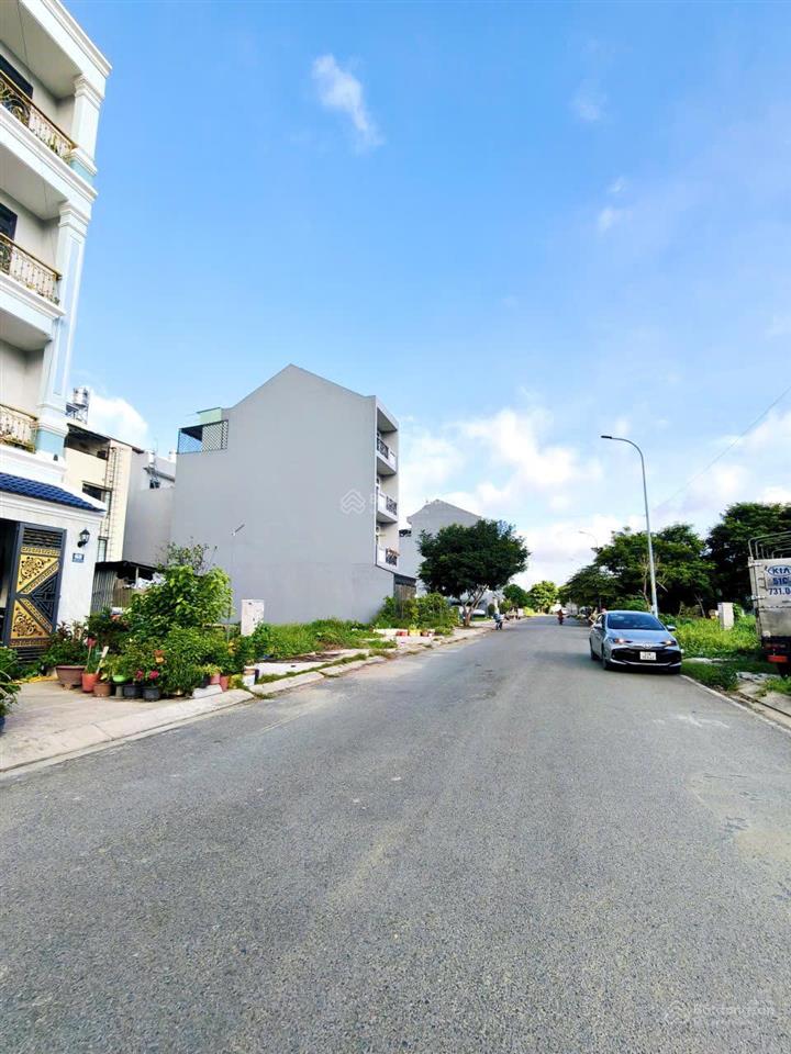Đất kdc êm đềm linh xuân đường thông 8m, vỉa hè 3m vị trí điểm 10 để an cư lâu dài