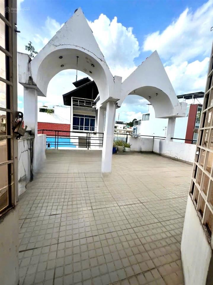 Bán nhà 1 trệt 2 lầu (102,5m2) đường số linh chiểu, đủ 5pn có phòng ngủ trệt 8 tỷ