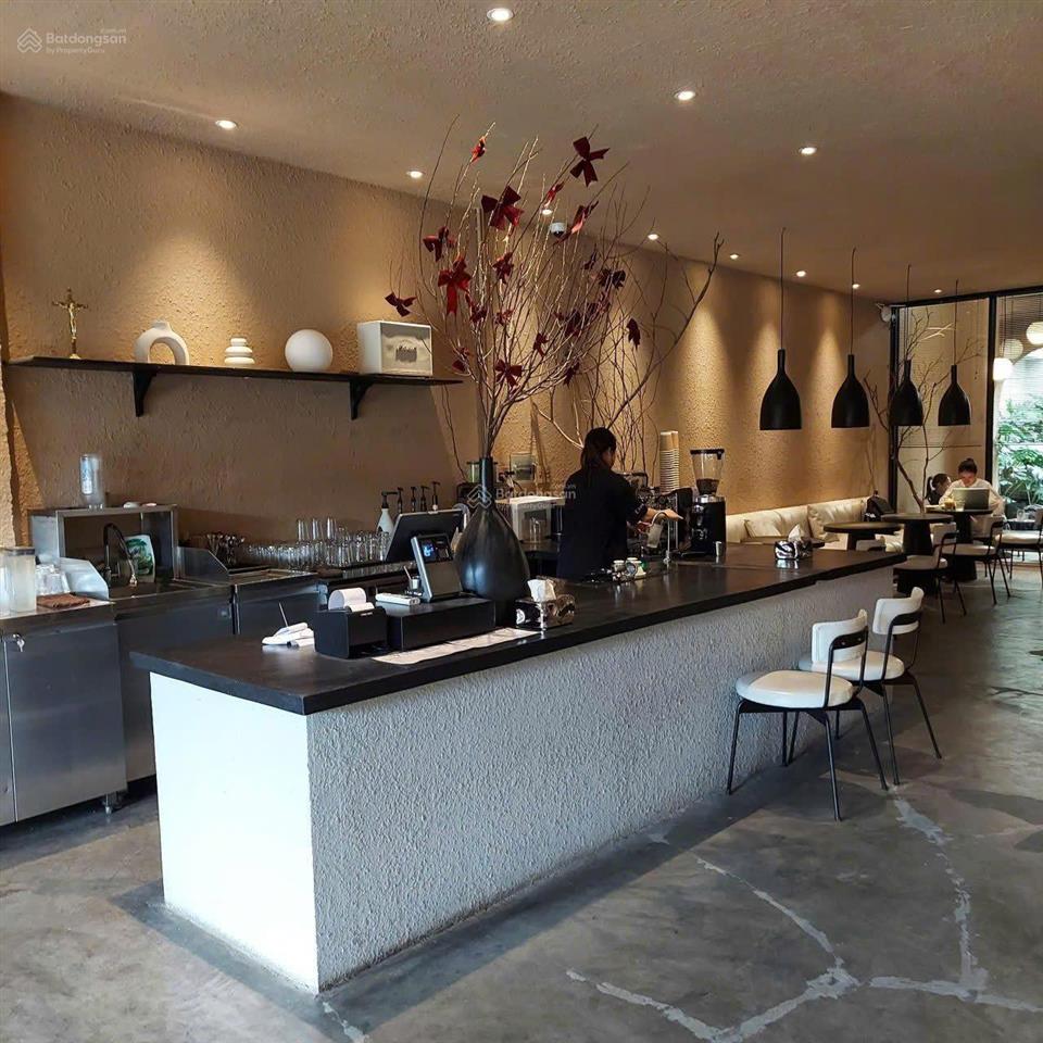 Bán nhà mặt tiền thống nhất, bình thọ, thủ đức đang cho thuê cafe 40tr/tháng sổ hồng riêng