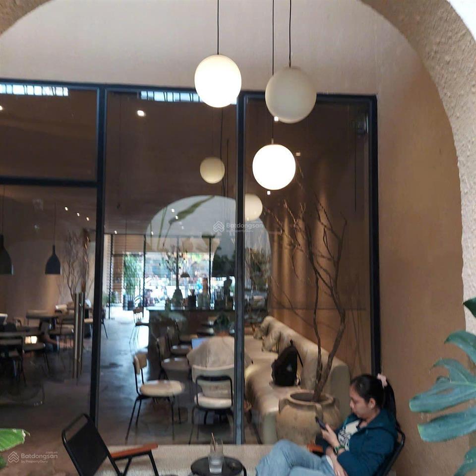 Bán nhà mặt tiền thống nhất, bình thọ, thủ đức đang cho thuê cafe 40tr/tháng sổ hồng riêng