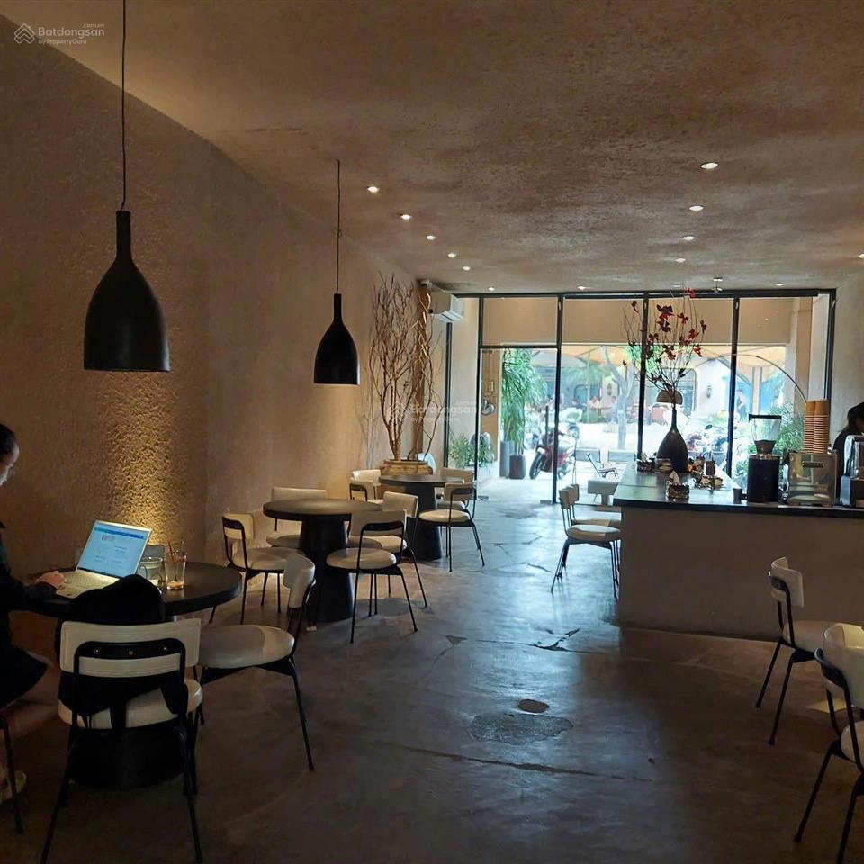 Bán nhà mặt tiền thống nhất, bình thọ, thủ đức đang cho thuê cafe 40tr/tháng sổ hồng riêng