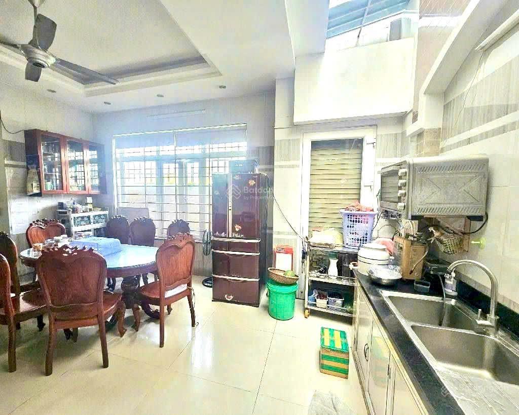 Bán nhà mặt tiền đường 4c kdc êm đềm, linh xuân, 120m², 5pn, giá 7.8 tỷ